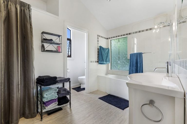 Photo of property in 34 Williamson Street, Cambridge, 3434