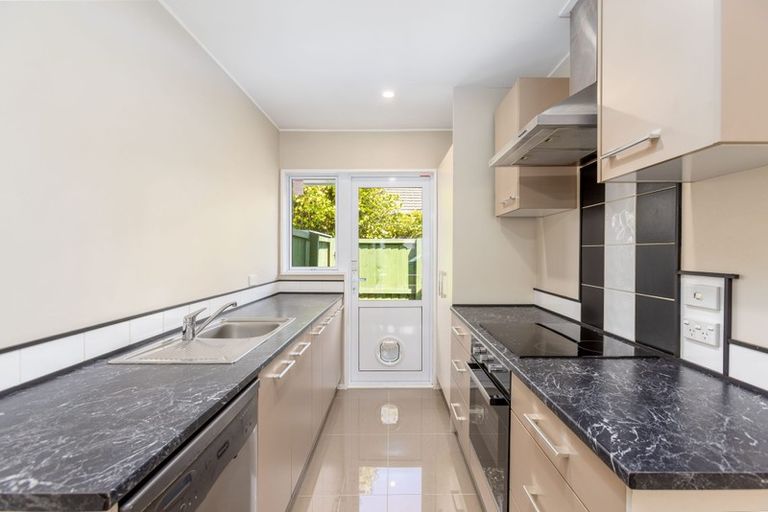 Photo of property in 2/990 Colombo Street, St Albans, Christchurch, 8014