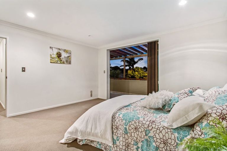 Photo of property in 7c Clearwater Cove, West Harbour, Auckland, 0618