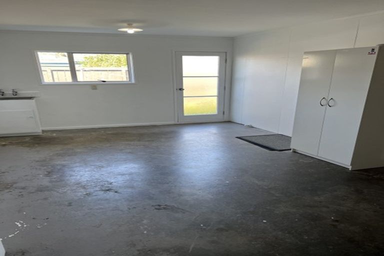 Photo of property in 3/16 Vivian Wilson Drive, Eastern Beach, Auckland, 2012
