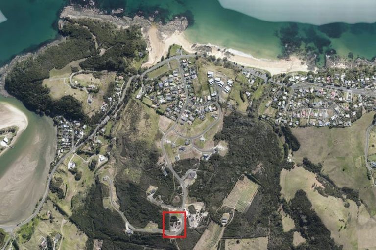 Photo of property in 117 Stratford Drive, Cable Bay, 0420