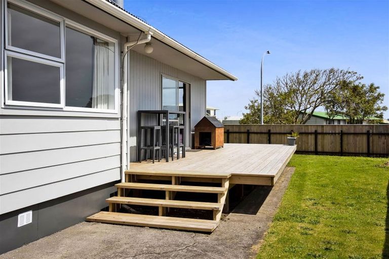 Photo of property in 3 Trimble Place, Bell Block, New Plymouth, 4312