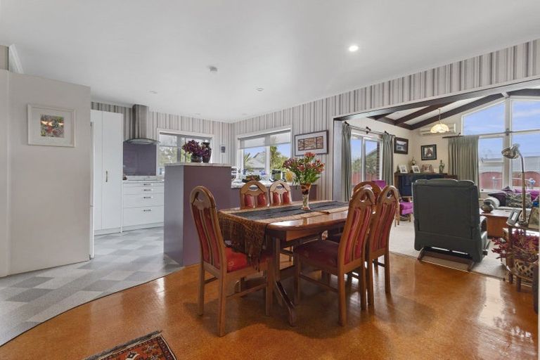 Photo of property in 6 Thames Road, Paeroa, 3600