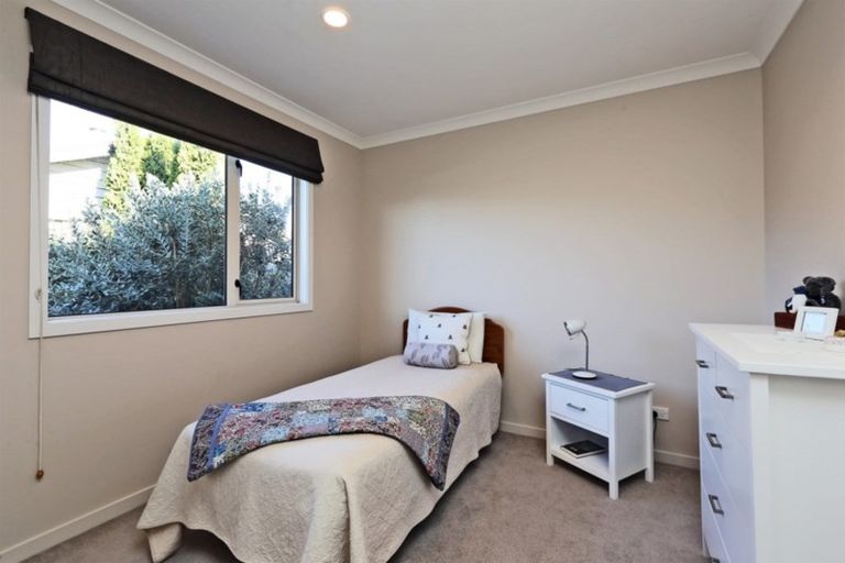 Photo of property in 10 Waimea Way, Poraiti, Napier, 4112