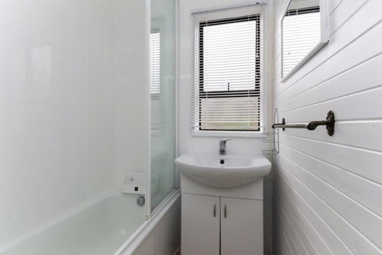 Photo of property in 1/708 Whitehead Road, Saint Leonards, Hastings, 4120