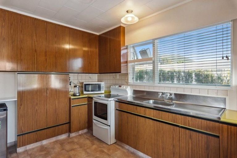 Photo of property in 106 Ruapehu Street, Paraparaumu, 5032