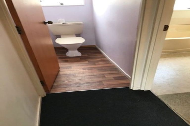 Photo of property in 33 Addison Drive, Glendene, Auckland, 0602