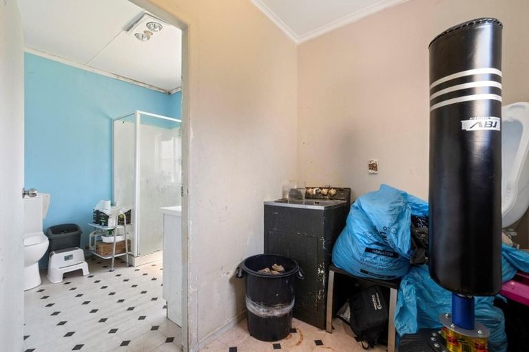 Photo of property in 79 Robert Skelton Place, Clendon Park, Auckland, 2103