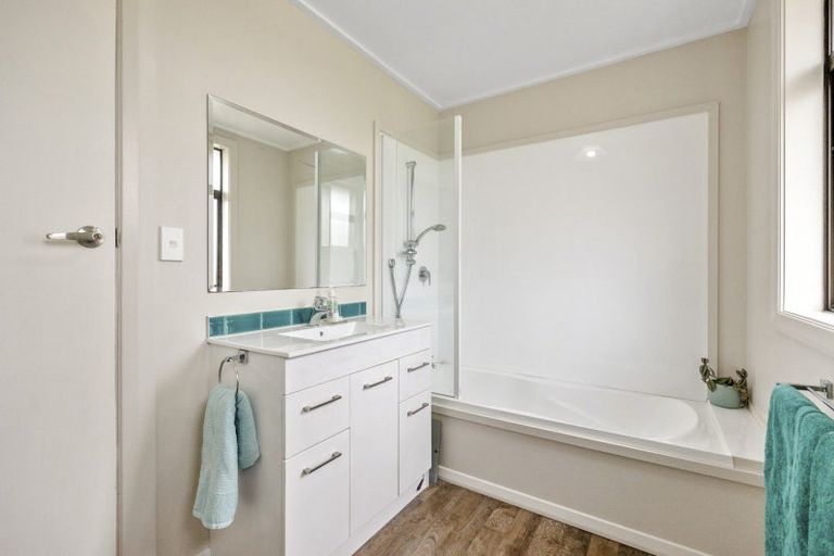 Photo of property in 43 Three Mile Hill Road, Halfway Bush, Dunedin, 9010