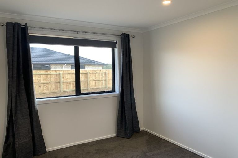 Photo of property in 98 Hinemoa Street, Levin, 5510