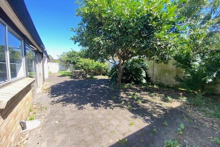 Photo of property in 1 Skilling Place, Farm Cove, Auckland, 2012