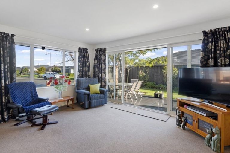 Photo of property in 28 Mcdermott Place, Halswell, Christchurch, 8025