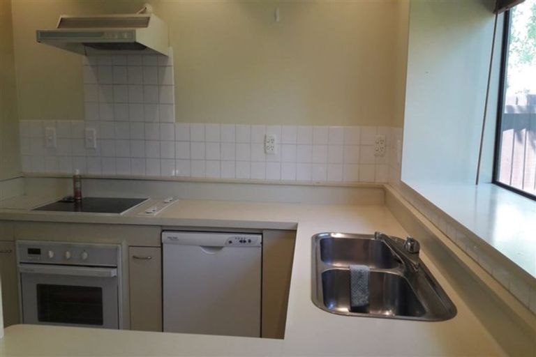 Photo of property in 2/79 Deans Avenue, Riccarton, Christchurch, 8011