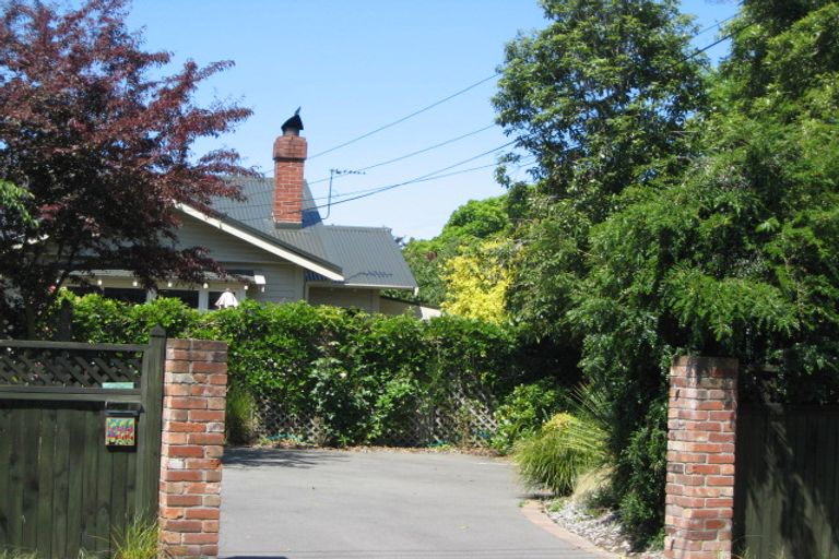 Photo of property in 122 Stapletons Road, Richmond, Christchurch, 8013