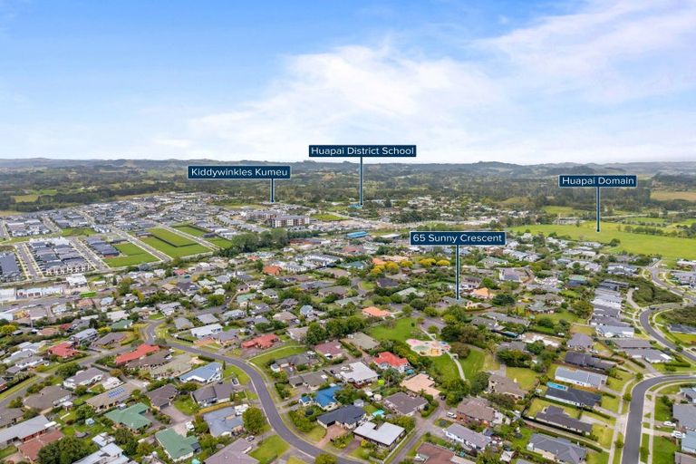 Photo of property in 65 Sunny Crescent, Huapai, Kumeu, 0810