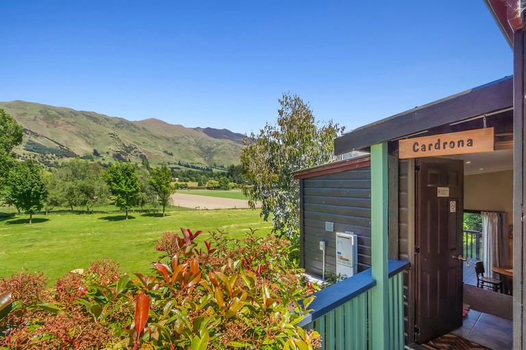 Photo of property in 23 Studholme Road, Wanaka, 9382