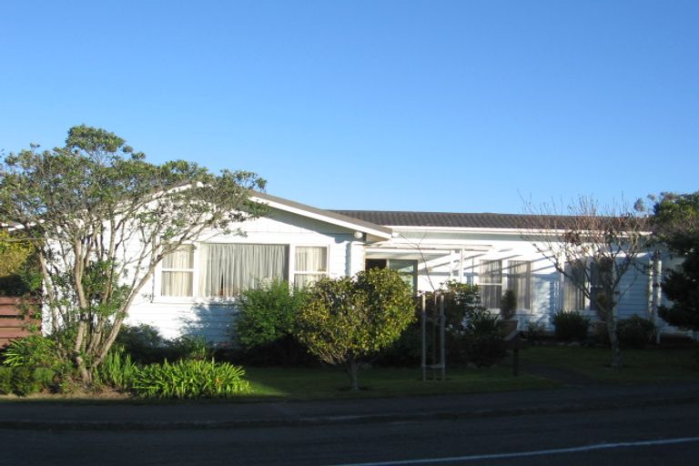 Photo of property in 1 Neville Street, Johnsonville, Wellington, 6037