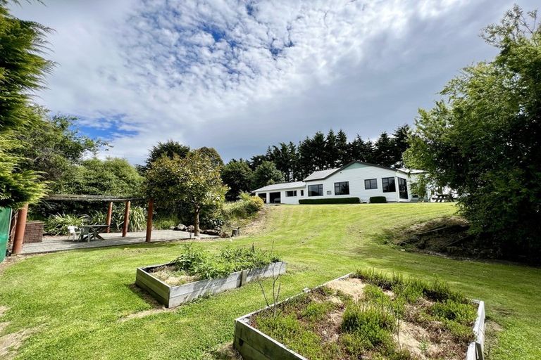 Photo of property in 231 Lillburn Monowai Road, Dean, Tuatapere, 9691