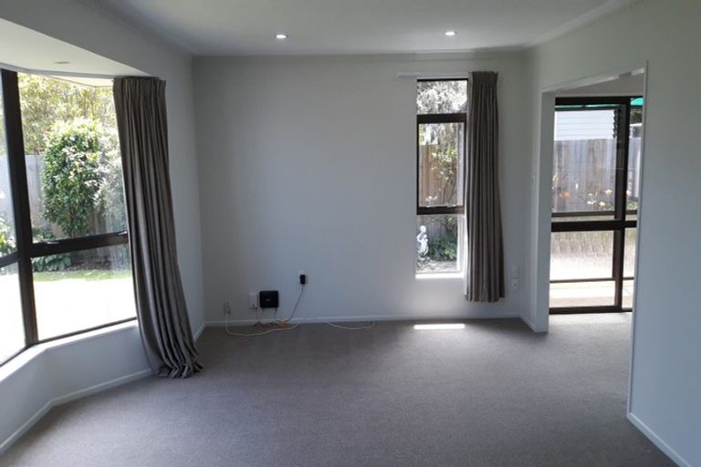 Photo of property in 4 Corfe Street, Ilam, Christchurch, 8041
