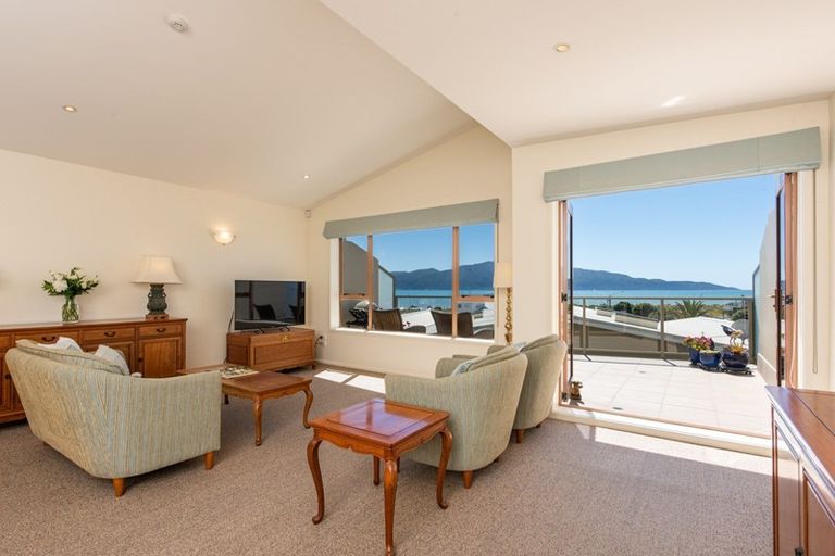 Photo of property in 11/1 Marine Parade, Paraparaumu Beach, Paraparaumu, 5032