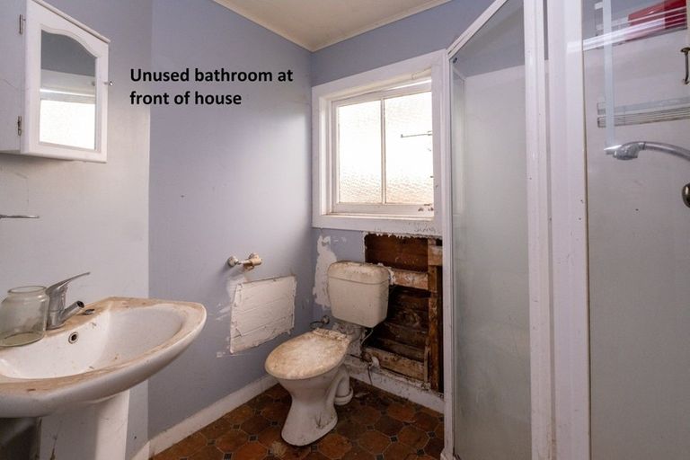 Photo of property in 60 Collins Street, Hawera, 4610