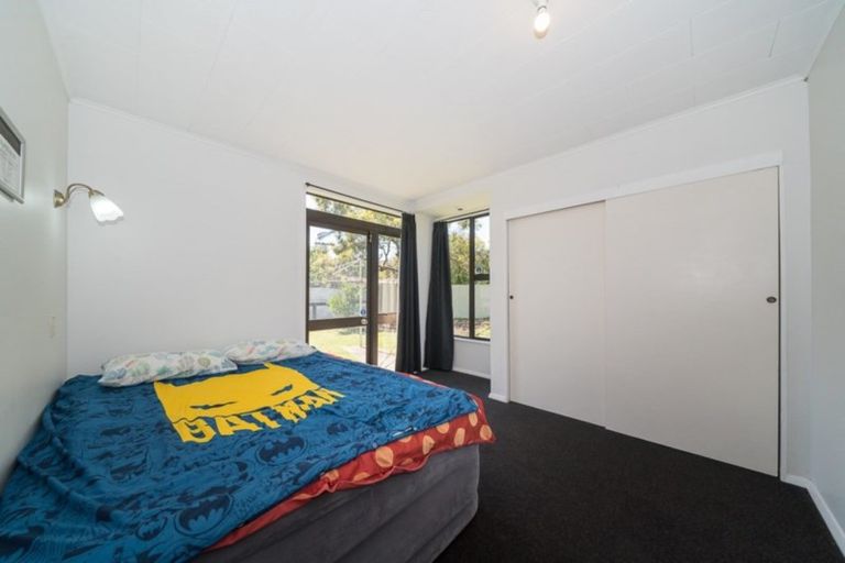 Photo of property in 6 Appleby Place, Awapuni, Palmerston North, 4412