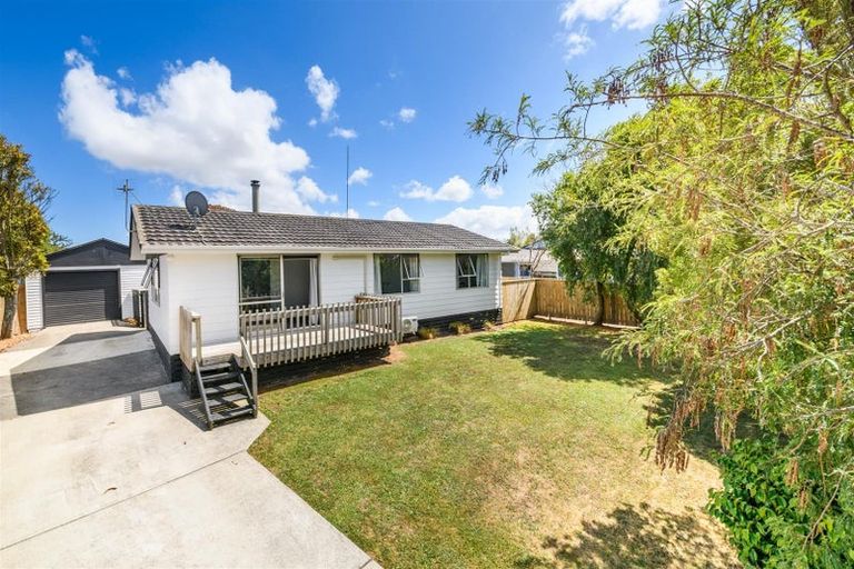 Photo of property in 24 Fergusson Street, Marton, 4710