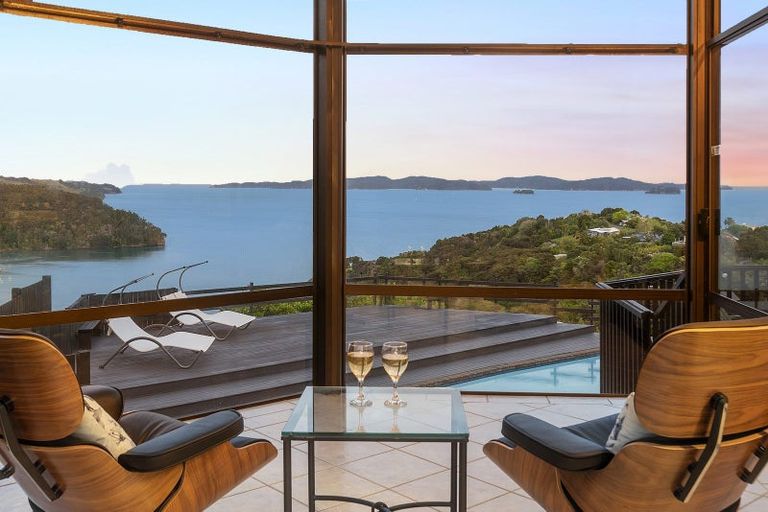 Photo of property in 4 Kotare Place, Sandspit, Warkworth, 0982