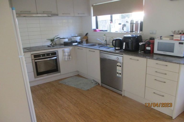 Photo of property in 58a Swanson Road, Henderson, Auckland, 0610