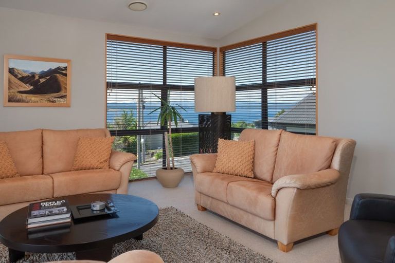Photo of property in 18 Wakeman Road, Acacia Bay, Taupo, 3330