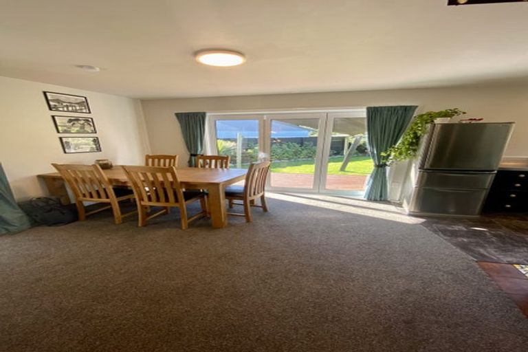 Photo of property in 15 Harewood Road, Oxford, 7430