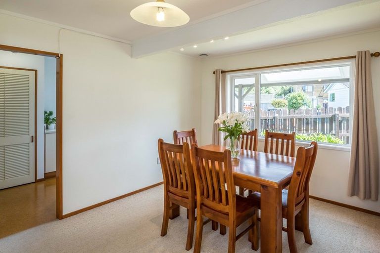 Photo of property in 1 Tralee Place, Johnsonville, Wellington, 6037