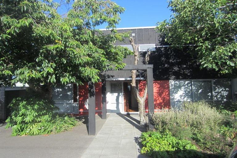 Photo of property in 43 Matai Road, Raumati South, Paraparaumu, 5032