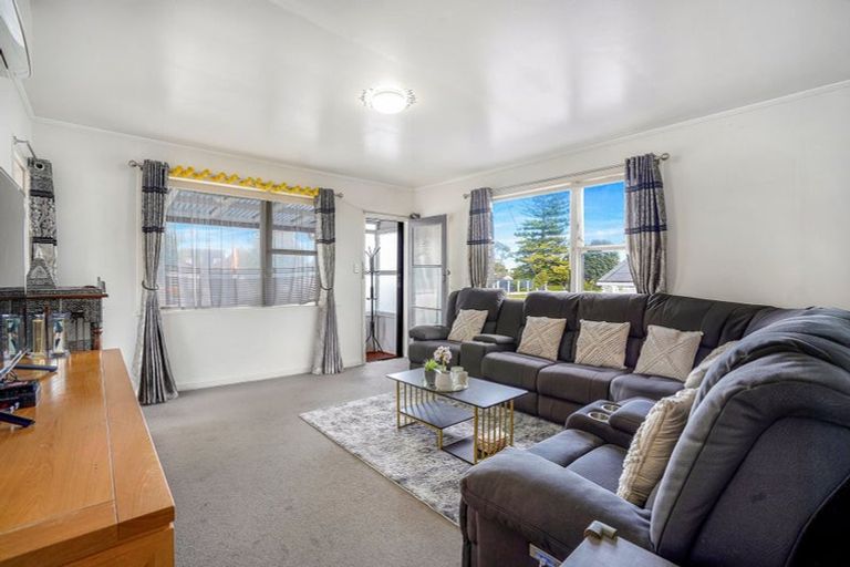 Photo of property in 1/17 Browns Road, Manurewa, Auckland, 2102