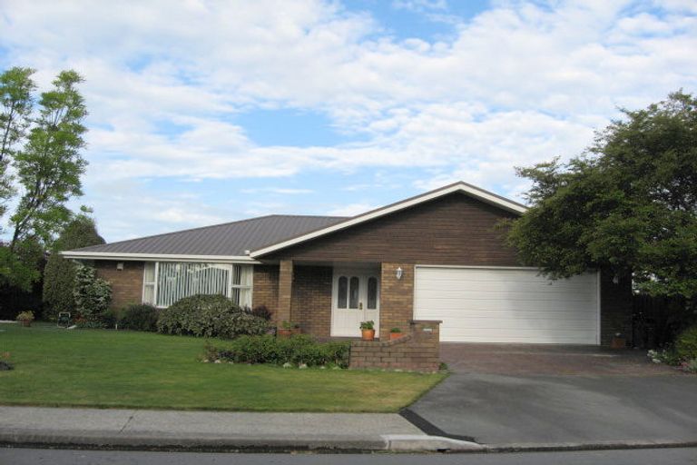 Photo of property in 33 Melford Close, Rangiora, 7400