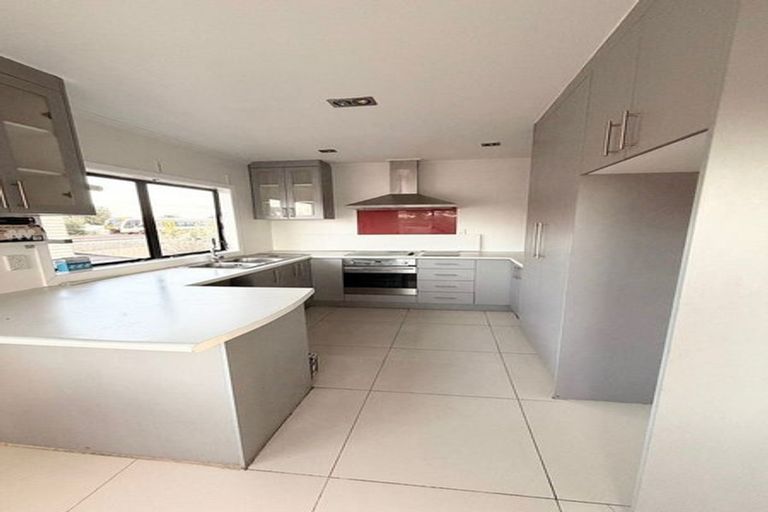 Photo of property in 38 Kenderdine Road, Papatoetoe, Auckland, 2025