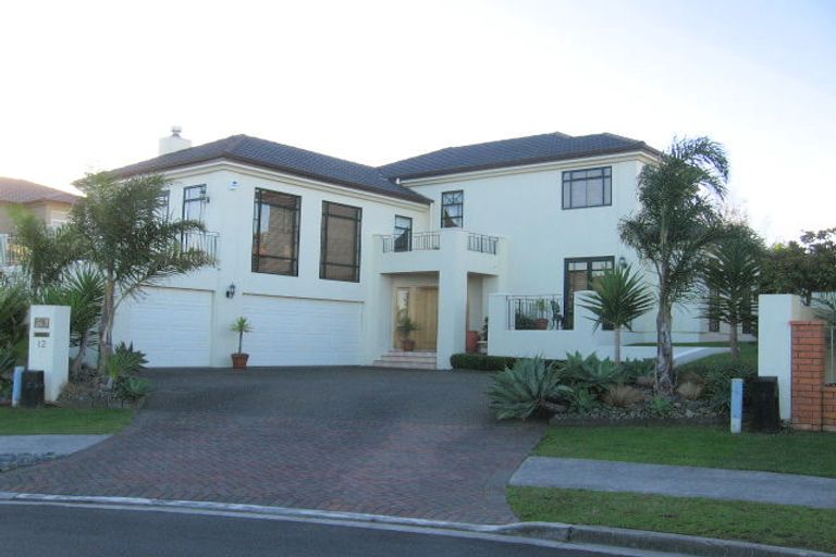 Photo of property in 12 Courtneys, West Harbour, Auckland, 0618