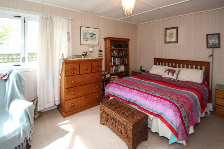 Photo of property in 2 Chess Street, Oamaru, 9400