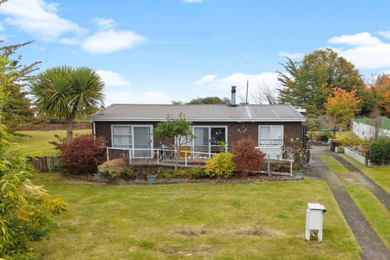 Photo of property in 13 Balerno Place, Tokoroa, 3420
