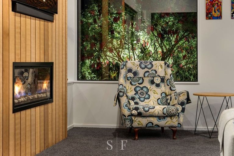 Photo of property in 14 Ferndale Drive, Waikanae, 5036
