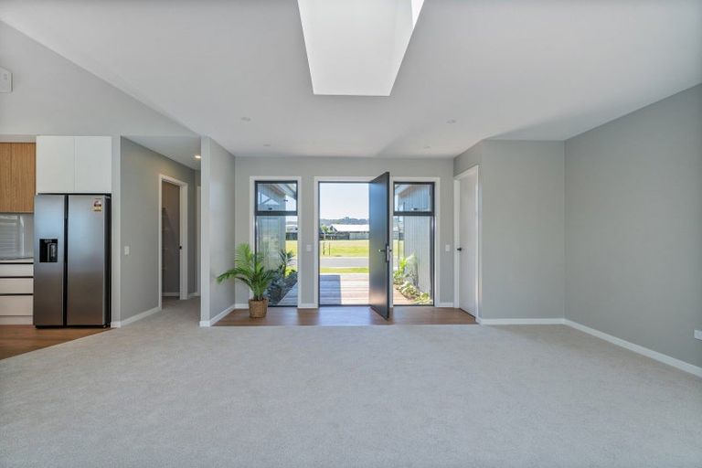 Photo of property in 17 Kahu Crescent, Whitianga, 3510