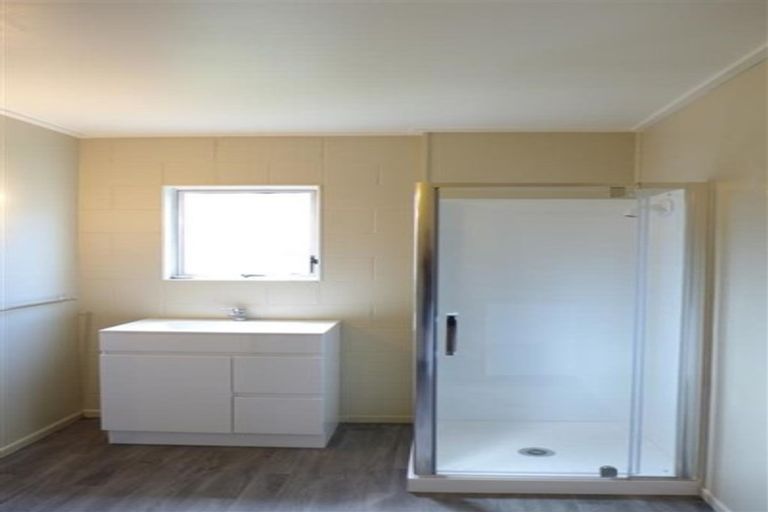 Photo of property in 2/41 Koromiko Street, New Lynn, Auckland, 0600