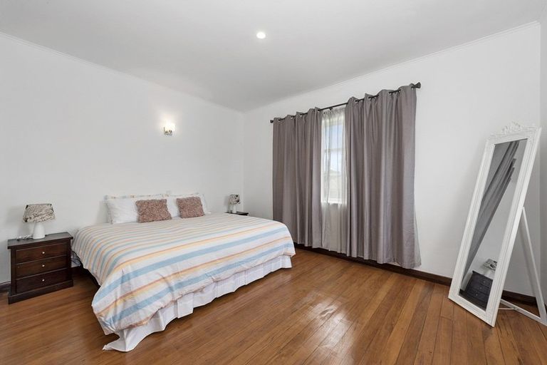 Photo of property in 103 Forest Lake Road, Forest Lake, Hamilton, 3200