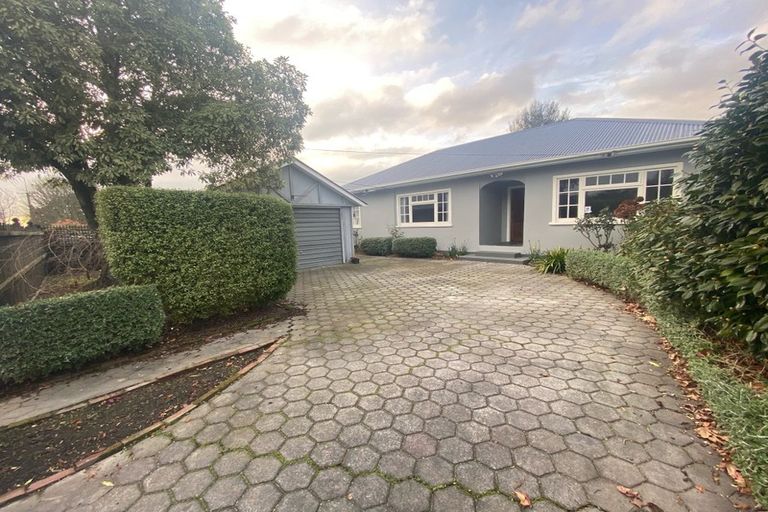 Photo of property in 102 Hawford Road, Opawa, Christchurch, 8023