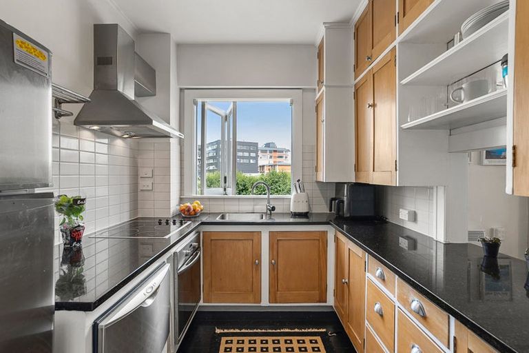 Photo of property in 4/28 Saint Georges Bay Road, Parnell, Auckland, 1052