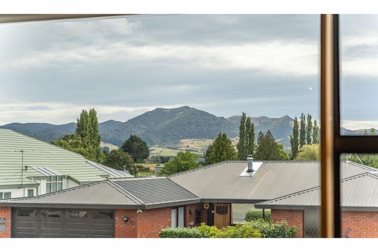 Photo of property in 22 Aotea Crescent, Gore, 9710