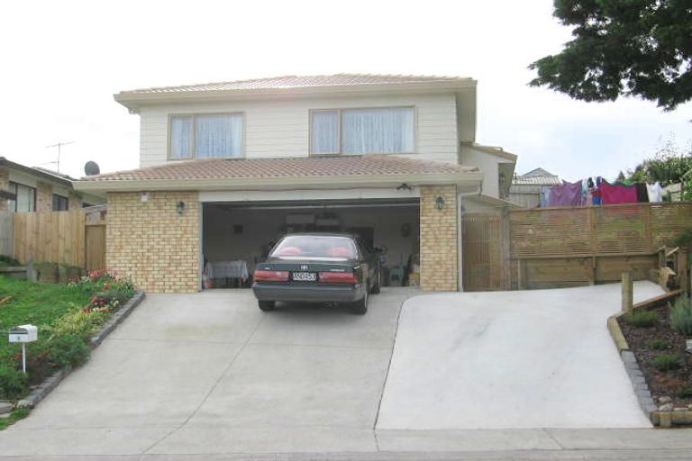 Photo of property in 1 Shah Place, Glen Eden, Auckland, 0602