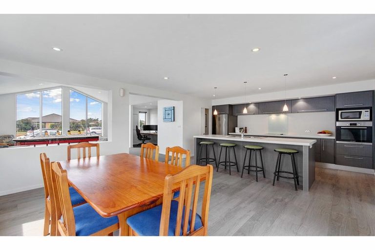 Photo of property in 9 Murfitt Street, Pegasus, 7612