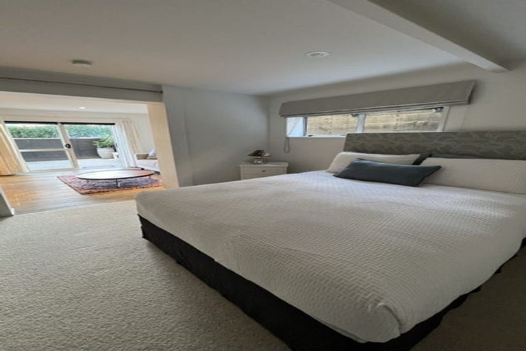 Photo of property in 1/50 La Trobe Street, Pakuranga Heights, Auckland, 2010