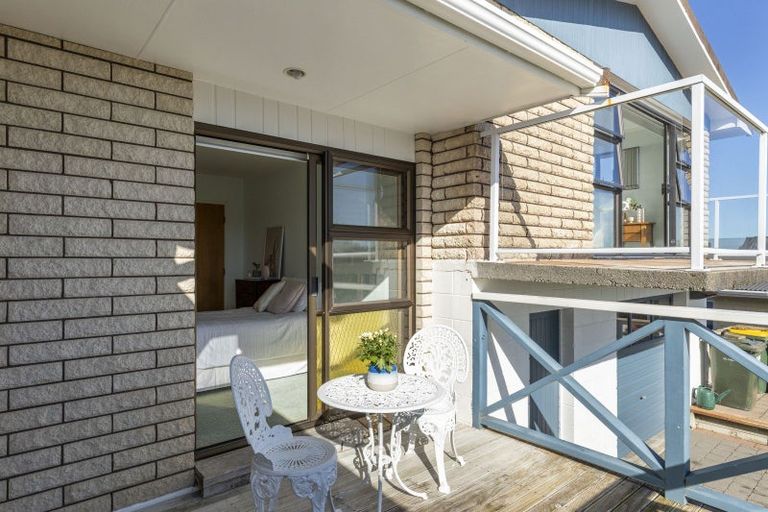 Photo of property in 19 Darwin Crescent, Spotswood, New Plymouth, 4310